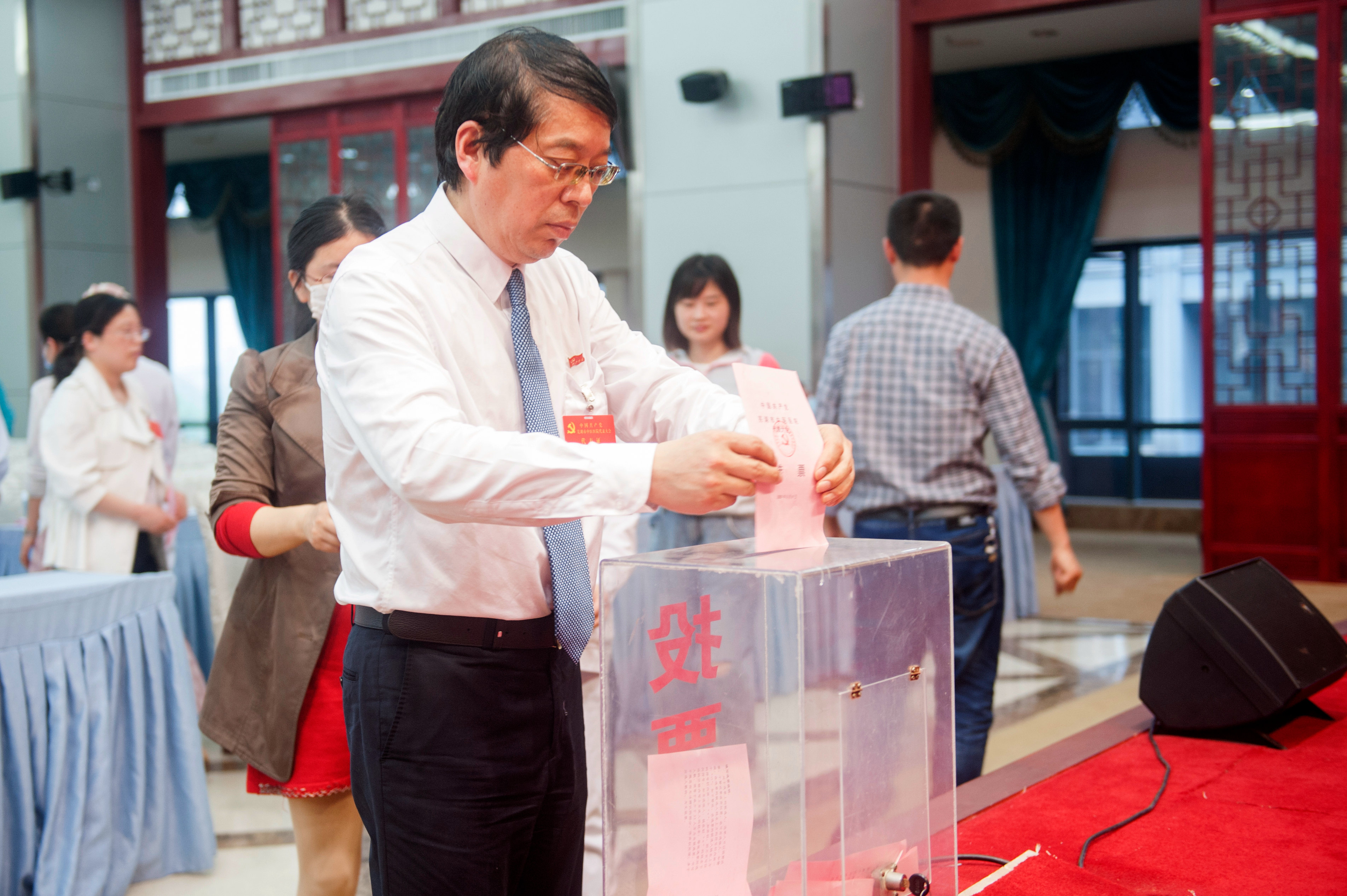 中國共產黨安徽中醫(yī)藥高等?？茖W校附屬醫(yī)院（蕪湖市中醫(yī)醫(yī)院）第二次代表大會 隆重召開(圖7)