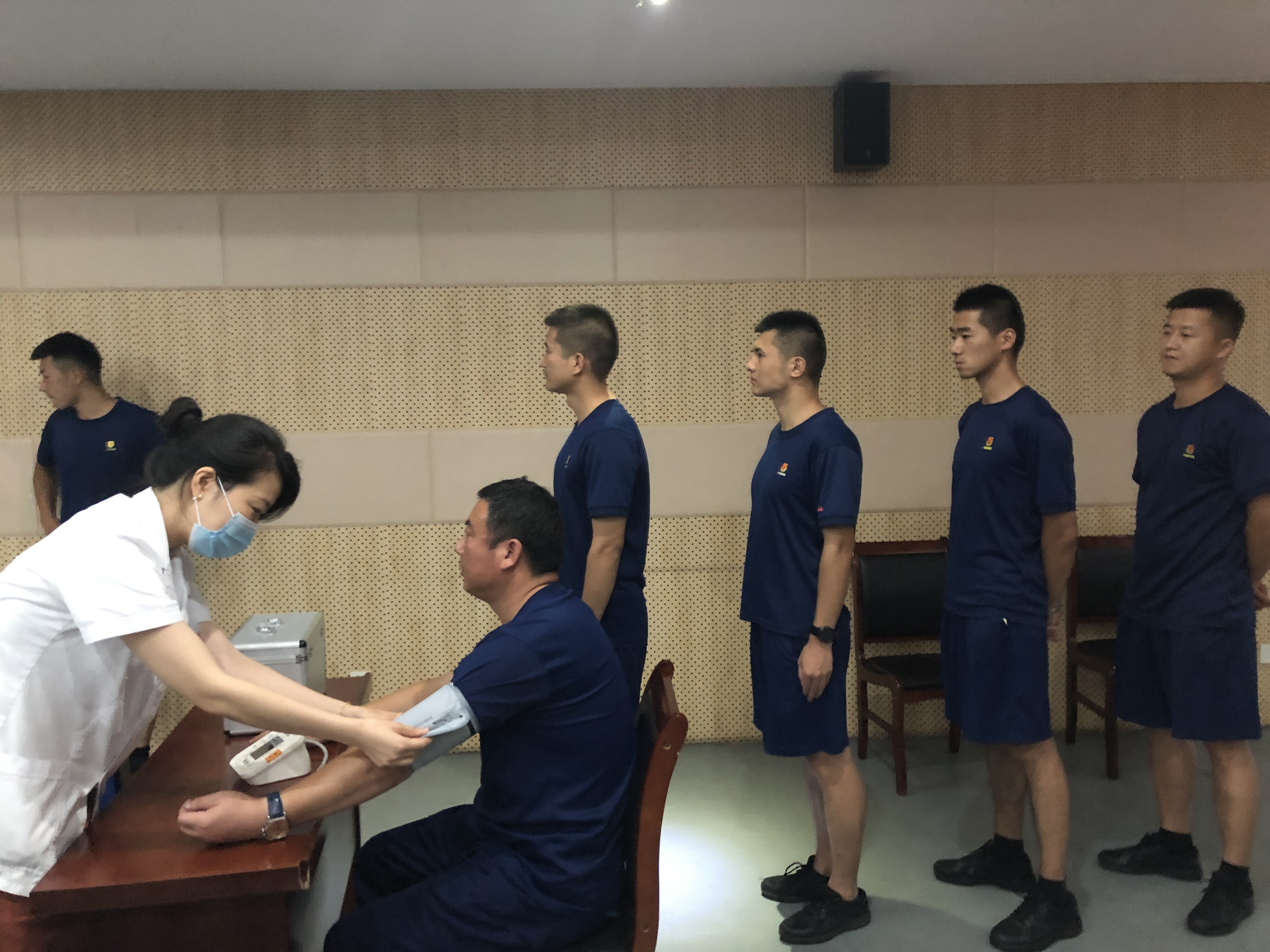 八一慰問送健康  共敘軍民魚水情——我院組織八一慰問活動(圖9)