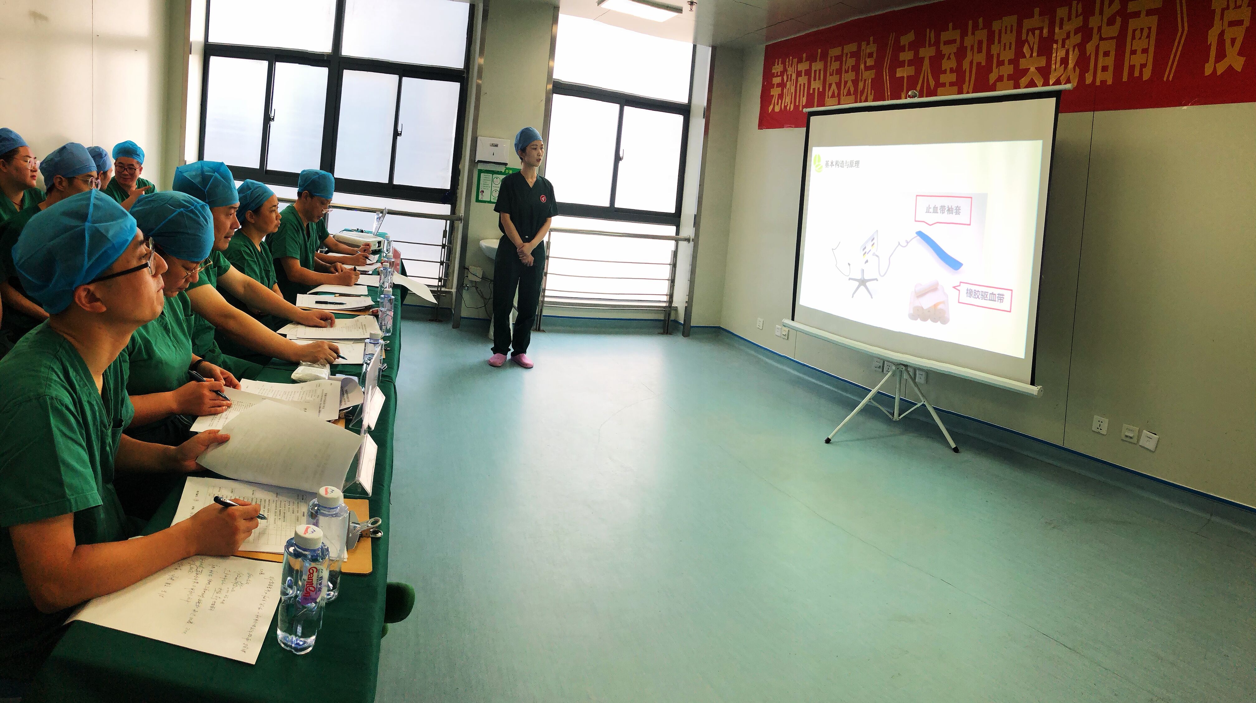 以賽促學(xué)，以學(xué)促用——蕪湖市中醫(yī)醫(yī)院手術(shù)室成功舉辦第一屆護(hù)理技能大賽(圖7)