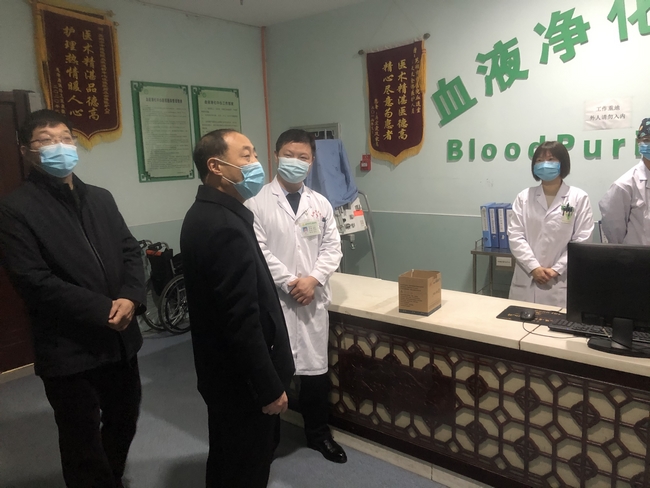 正月初一，院領(lǐng)導(dǎo)慰問一線醫(yī)護(hù)工作者(圖7)