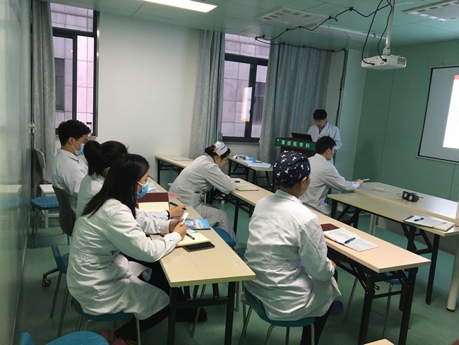 開展警示教育 筑牢思想底線 加強榜樣學習(圖4)