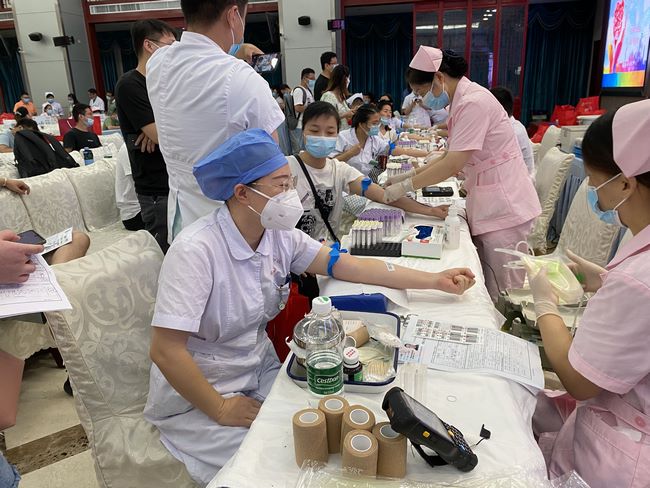 暖心獻(xiàn)血踐初心——我院組織開展2021年職工無償獻(xiàn)血活動(圖8)