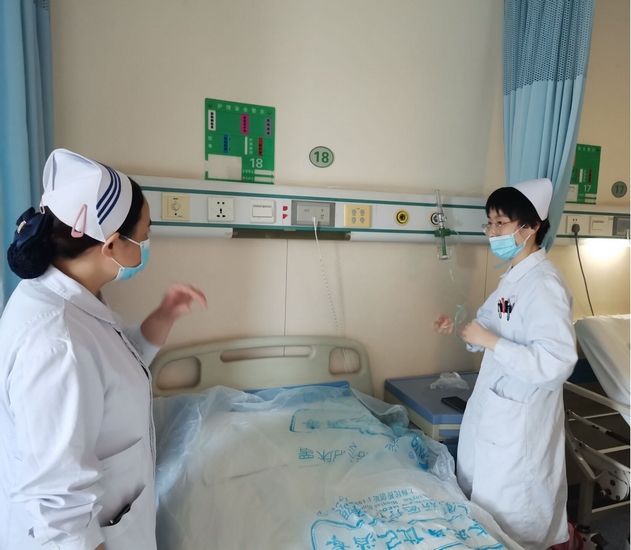 護(hù)理部開展國慶節(jié)前安全大檢查(圖2)