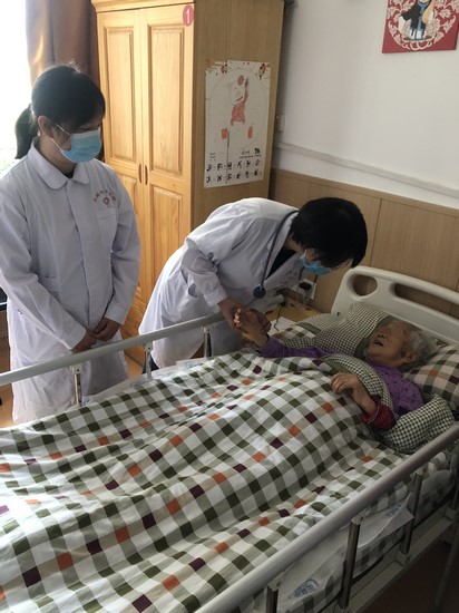 關注老年群體，健康與愛同行——我院老年醫(yī)學科走進頤樂堂老年公寓(圖7)