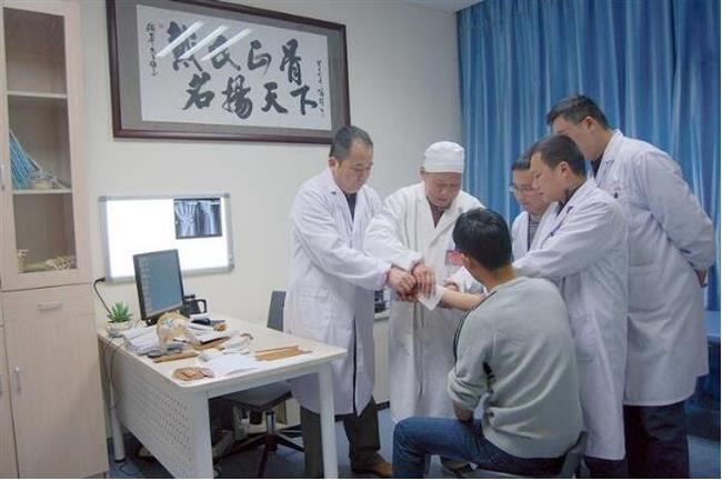 全國(guó)最佳！安徽中醫(yī)藥高等專科學(xué)校附屬醫(yī)院（蕪湖市中醫(yī)醫(yī)院）骨傷科榮登“國(guó)榜”                                       十大亞?？聘哔|(zhì)量打造中醫(yī)醫(yī)療區(qū)域中心(圖2)