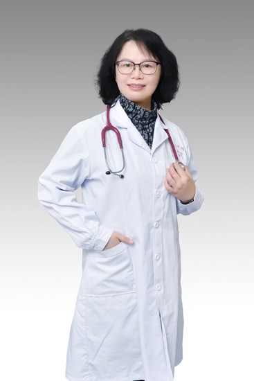 【首屆蕪湖市最美科技工作者】 發(fā)人民心聲 做醫(yī)學(xué)科研 以自身中醫(yī)之所學(xué) 為百姓鋪健康前行之路——記急診內(nèi)科、老年病科主任張榮珍(圖4)