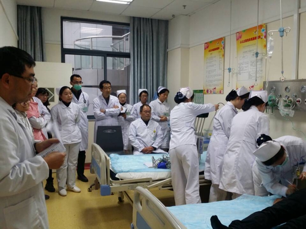 兒科開展小兒過敏性休克醫(yī)護應急預案演練(圖3)