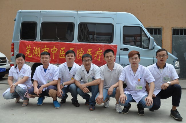 我院第三批醫(yī)療隊(duì)奔赴抗洪一線送醫(yī)送藥 院內(nèi)特色制劑效果好尤受歡迎(圖3)