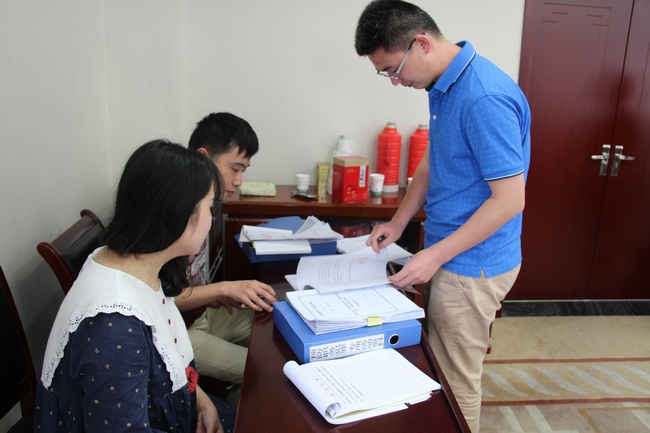 市衛(wèi)計(jì)委對我院“嚴(yán)肅行業(yè)紀(jì)律·預(yù)防職務(wù)犯罪”專項(xiàng)活動進(jìn)行督導(dǎo)(圖4)
