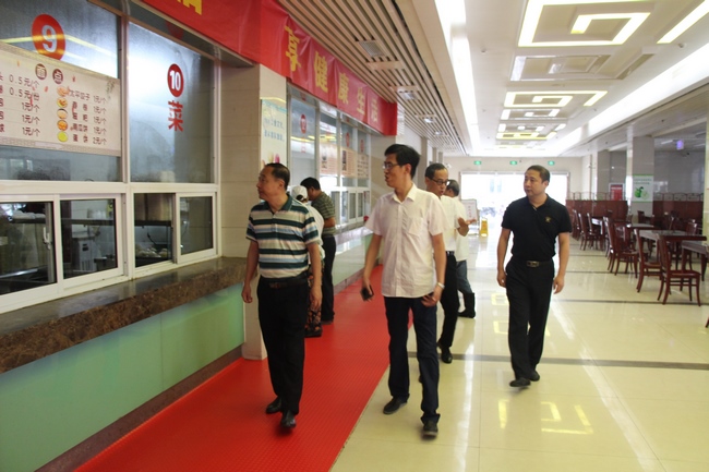 安全意識(shí)在心中 安全生產(chǎn)在手中——總務(wù)處開(kāi)展節(jié)前安全生產(chǎn)大排查(圖3)