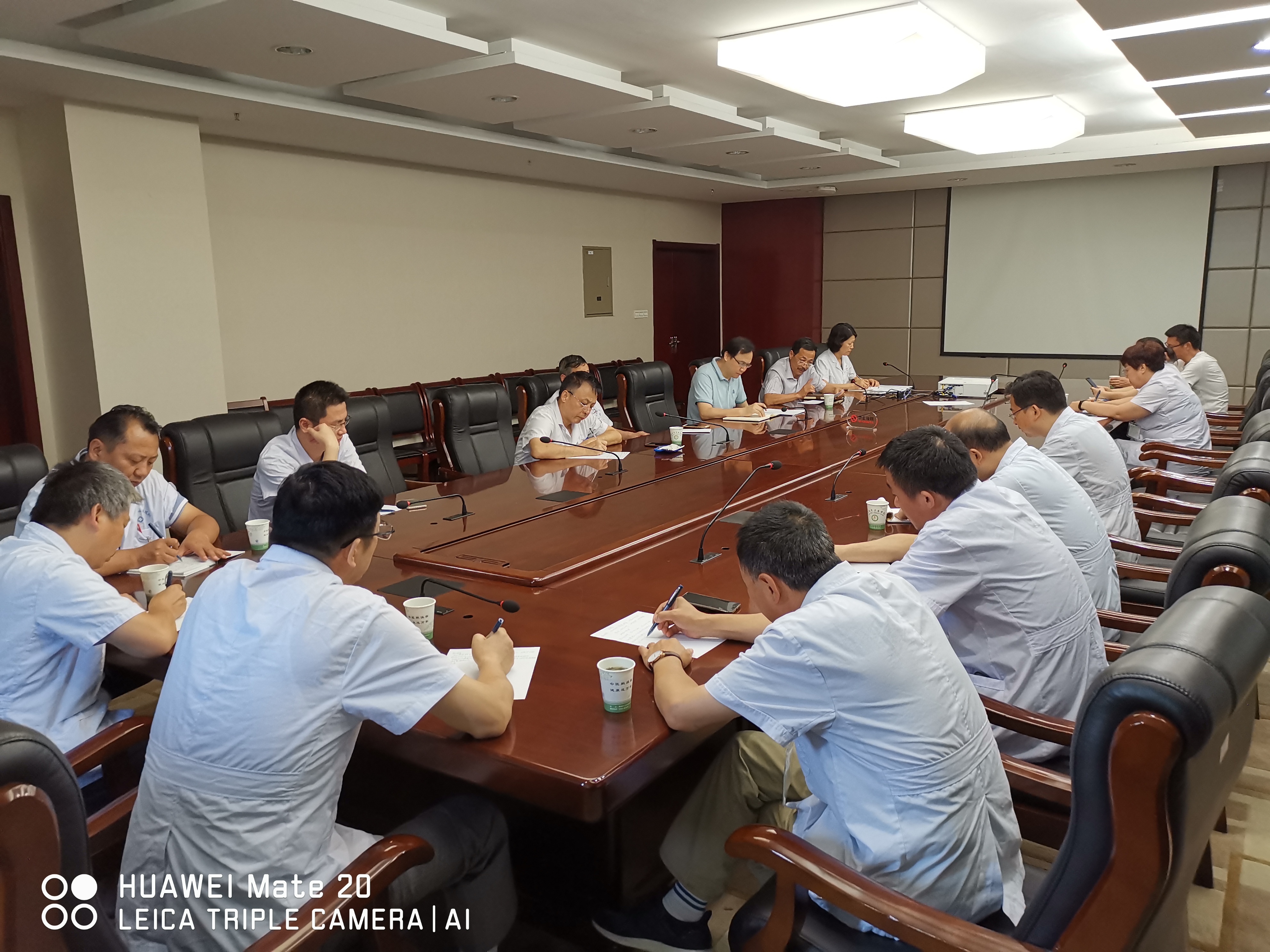 我院開展圍術期醫(yī)療安全與院感管理會議(圖2)