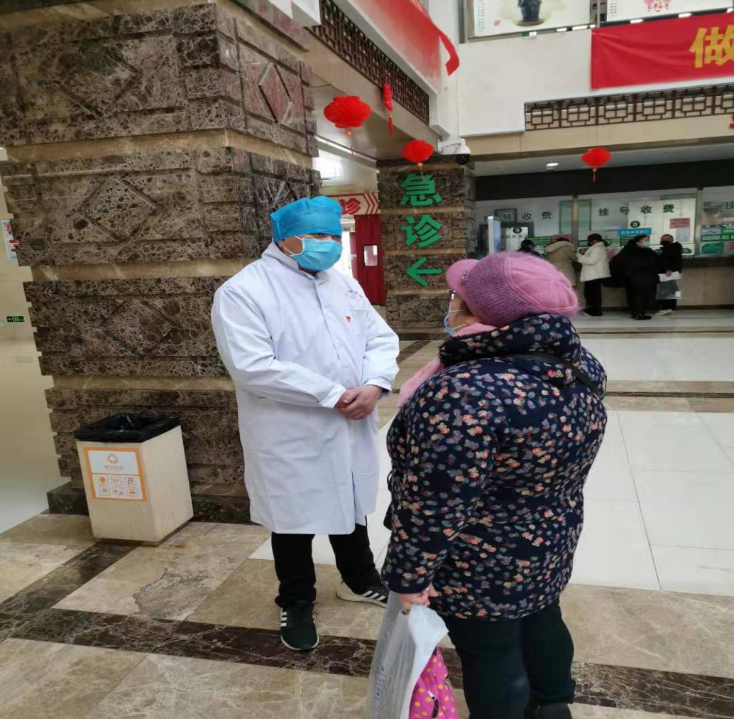 【讓黨旗在防控一線高高飄揚(yáng)】疫情防控，黨員志愿者在行動(dòng)！(圖2)