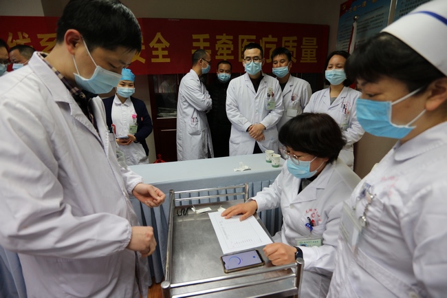 “不忘初心，牢記使命” ——外科二支部開展臨床打結(jié)比賽主題黨日活動(dòng)(圖2)